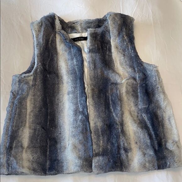 Eric + lane fur vest - Picture 1 of 3
